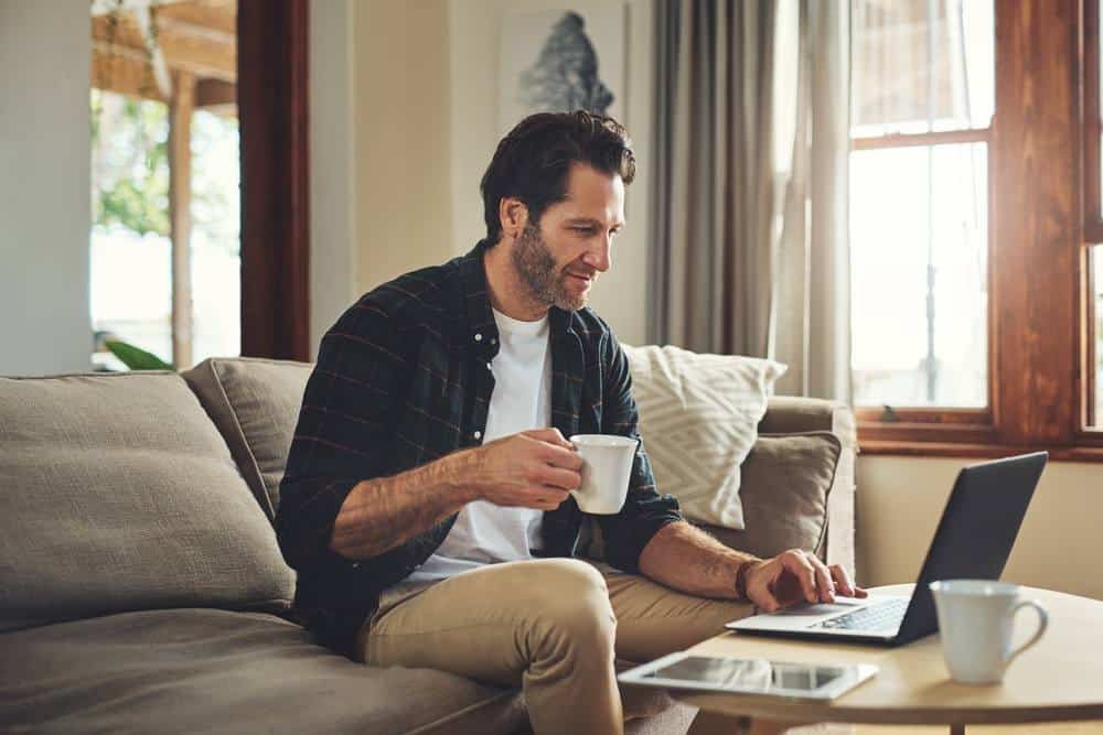 shutterstock_2489918587